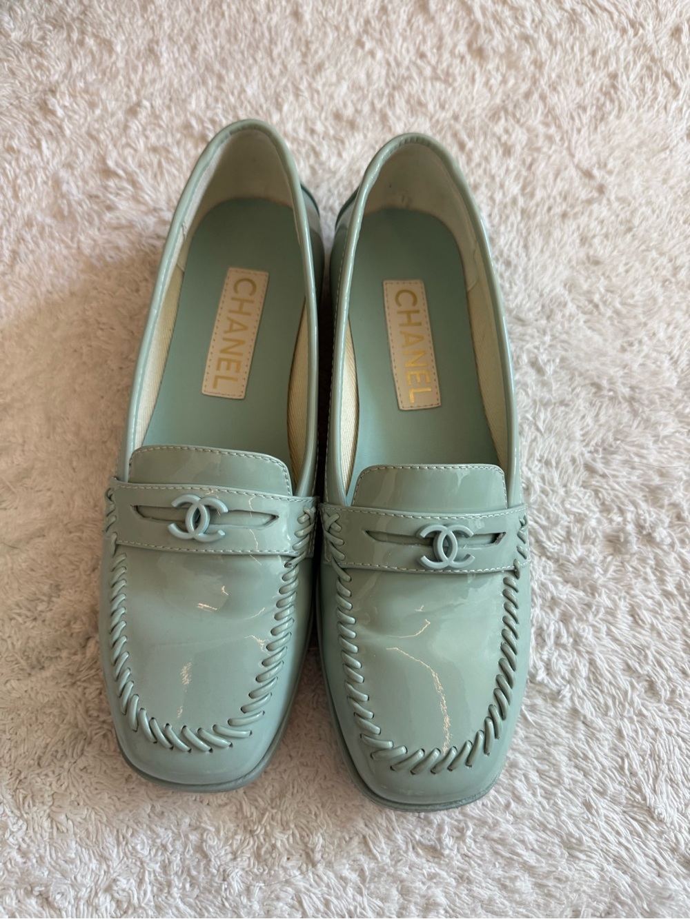 CHANEL Mint Patent Leather CC Logo Loafers - Mint size 37